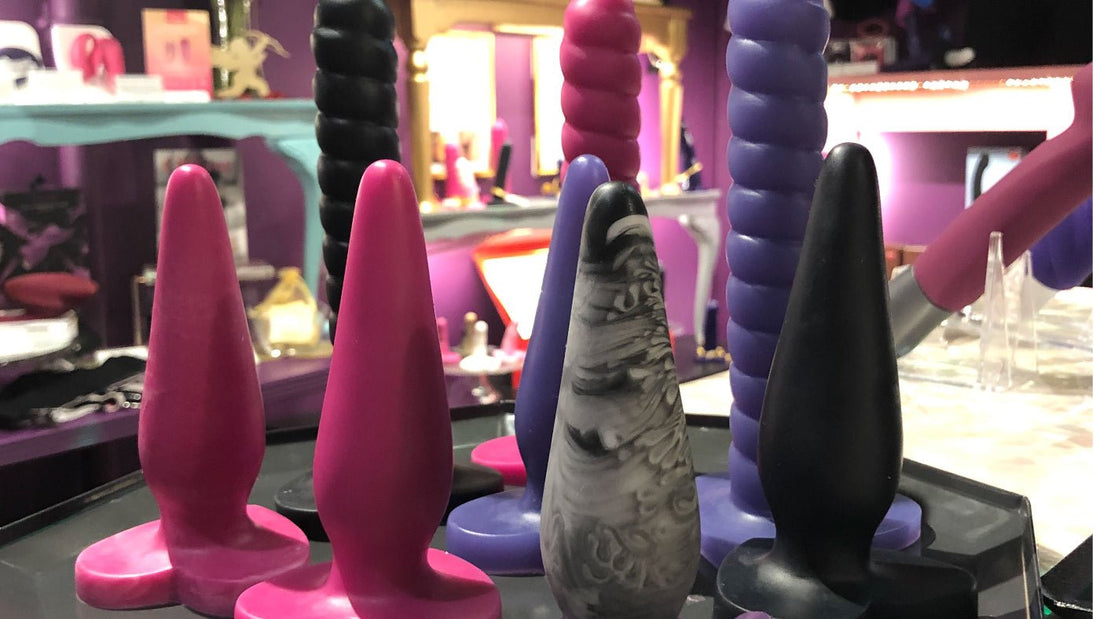 Q&A: Best Toy for Anal Sex: Butt Plug or Dildo? Advice at Sh! Women's Store Q&A: Best Toy for Anal Sex: Butt Plug or Dildo? Advice at Sh! Women's Store