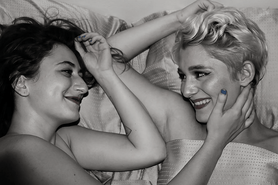 Lesbian sex toys guide